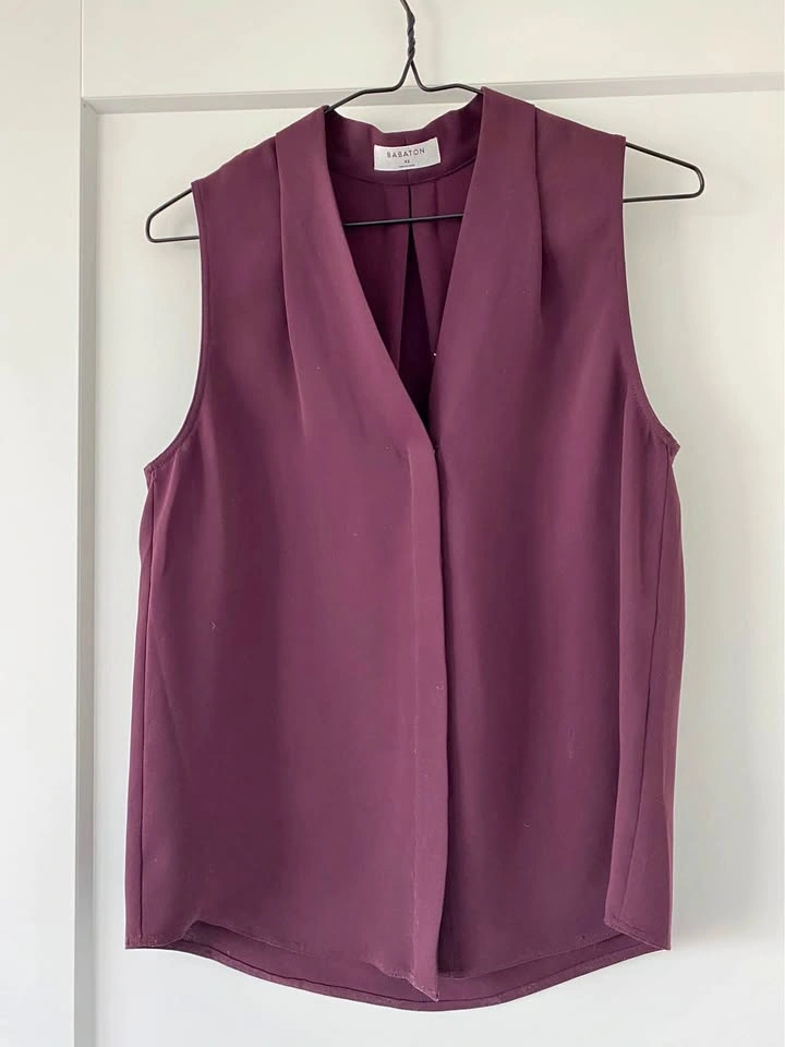 BABATON Plum Sleeveless V-Neck Top XS