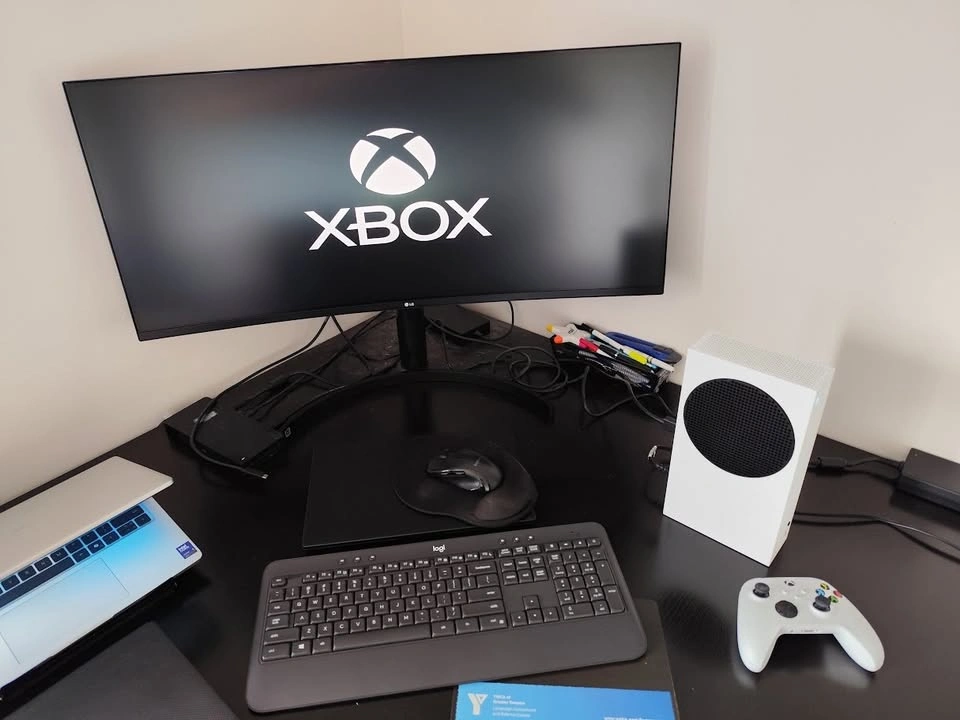 Like New Xbox Series S w/games - photo 2