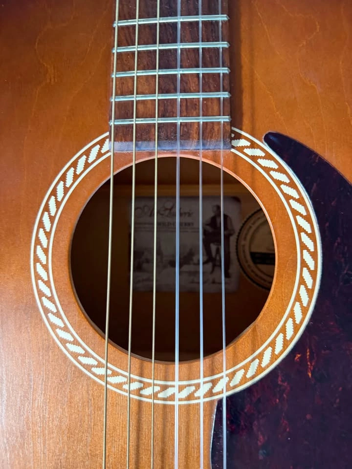 Art & Lutherie Wild Cherry Acoustic Guitar w/ Gig Bag - photo 2
