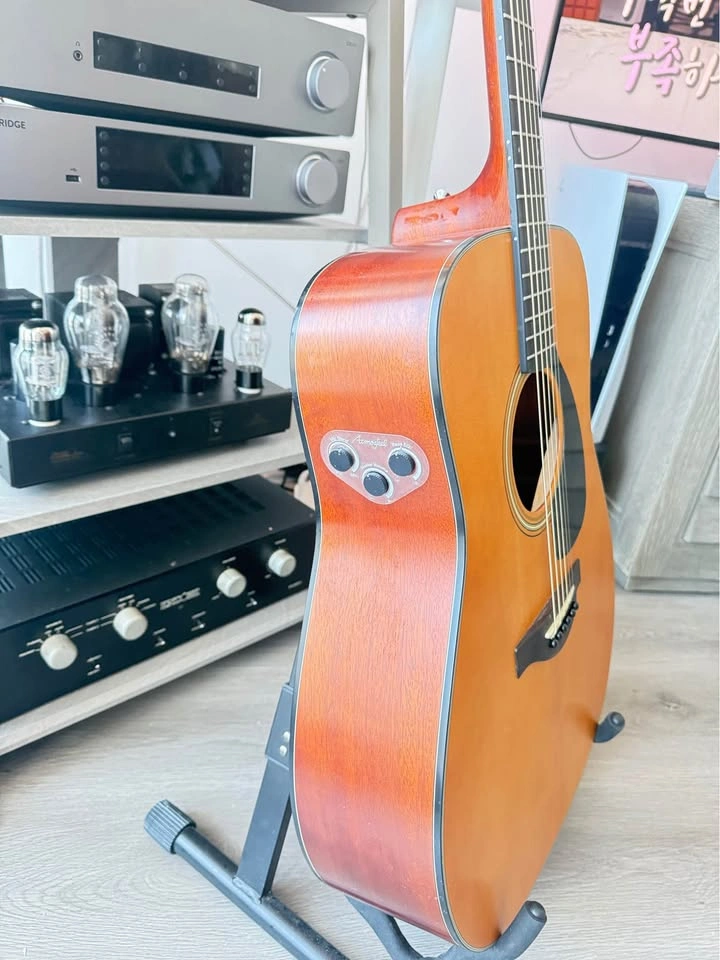 YAMAHA FG3X - photo 2