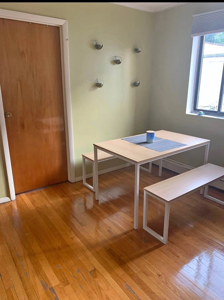 Table with bench