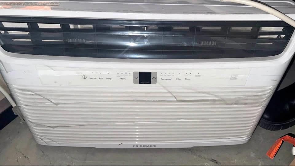 Frigidaire 12000 BTU Wall AC