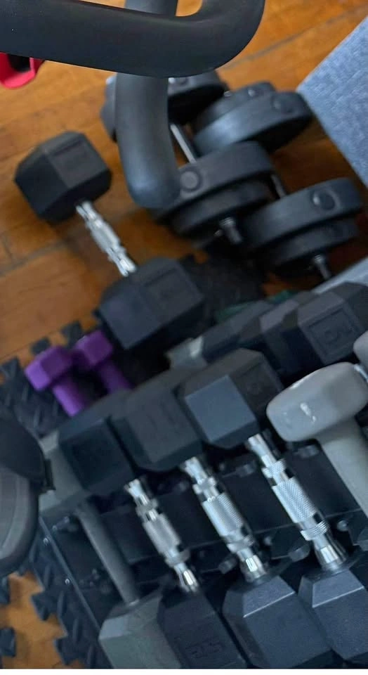 Single pulley cable machine, bench, dumbbells, plates, barbell