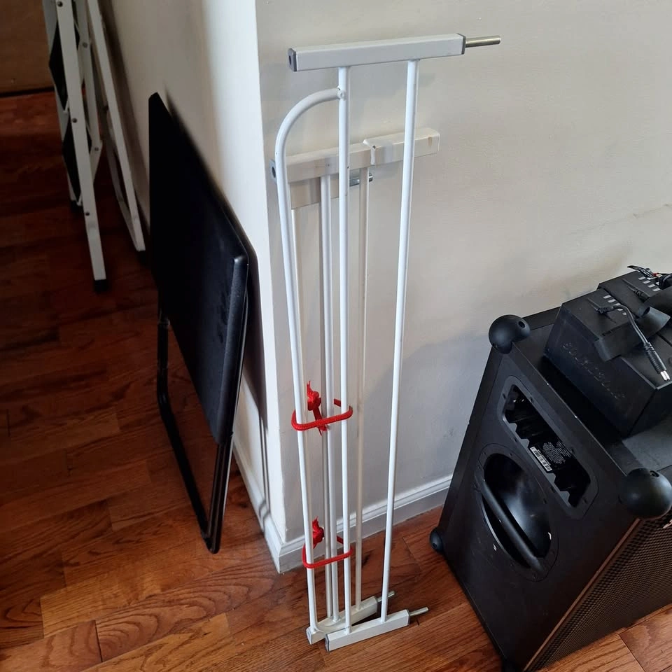 Cat Gates with extensions OBO - photo 2
