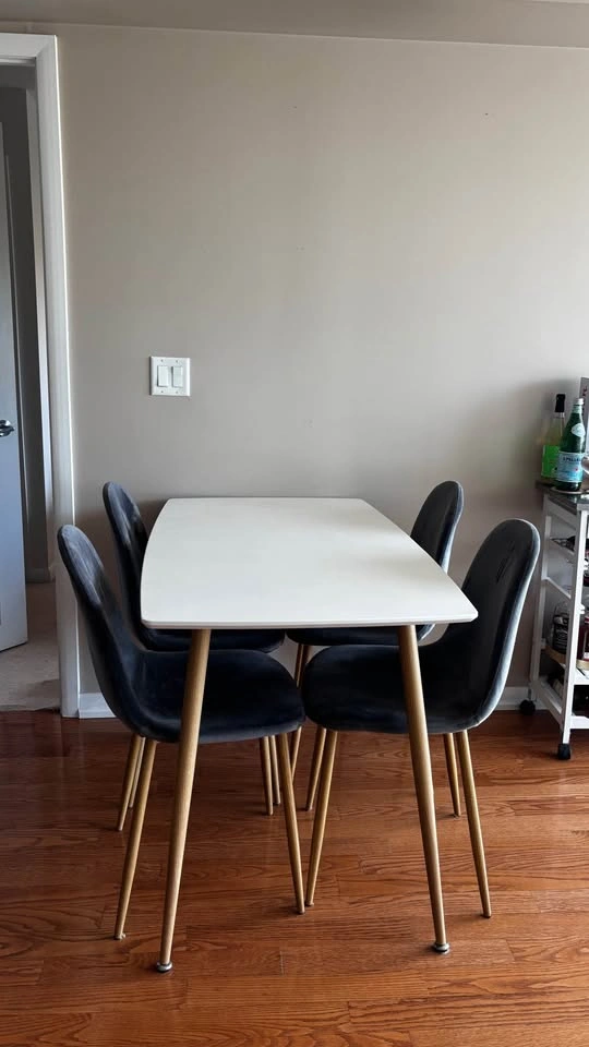 Dining Table & Chairs Set - photo 2