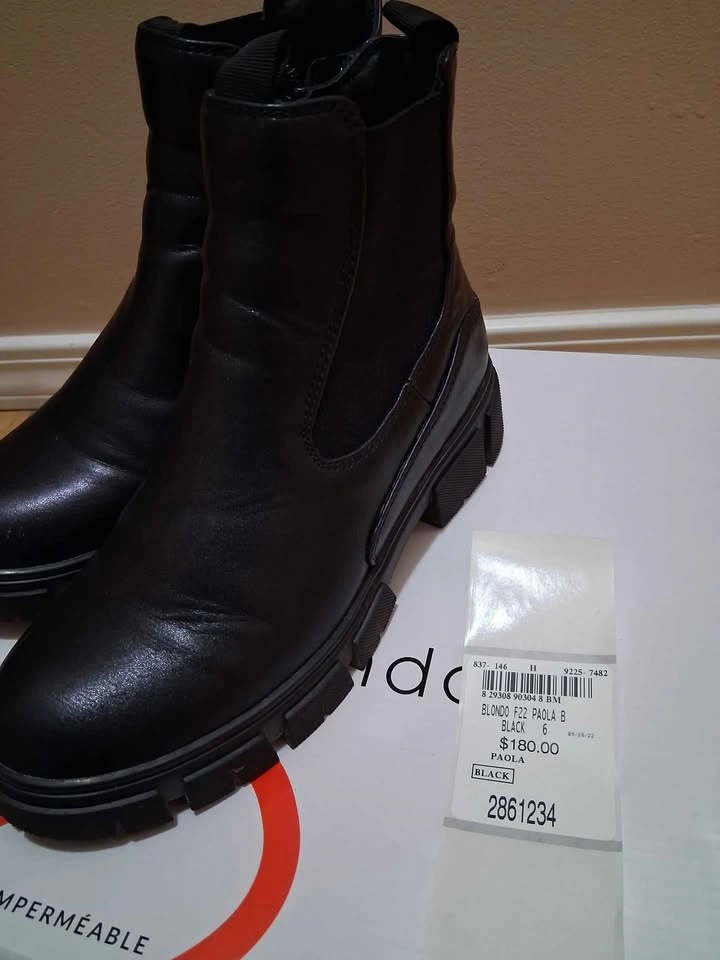 Waterproof Black Blondo Boots - Size 6 - photo 5