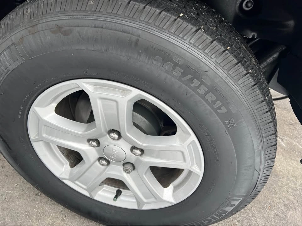 5 Jeep Wrangler Sport S Factory Rims w/ Tires - photo 5