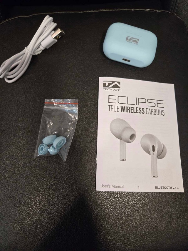 True Wireless Tech Ave Earbuds