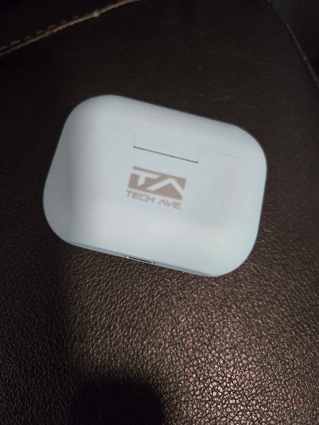 True Wireless Tech Ave Earbuds - photo 3