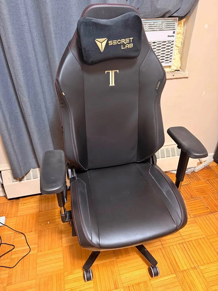 TITAN EVO  2024 SECRET LAB