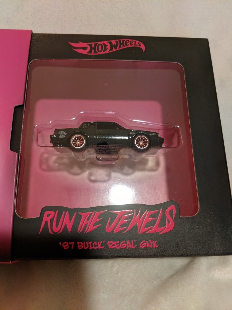 Hot Wheels Run The Jewels 1987 Buick Regal GNX - photo 3