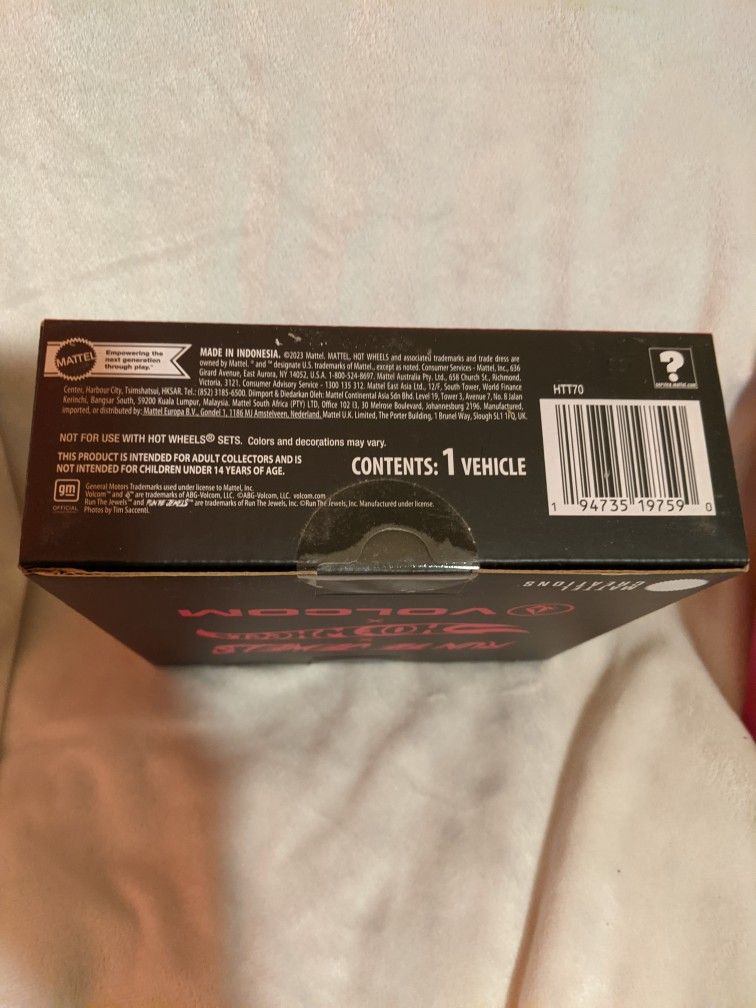 Hot Wheels Run The Jewels 1987 Buick Regal GNX - photo 5