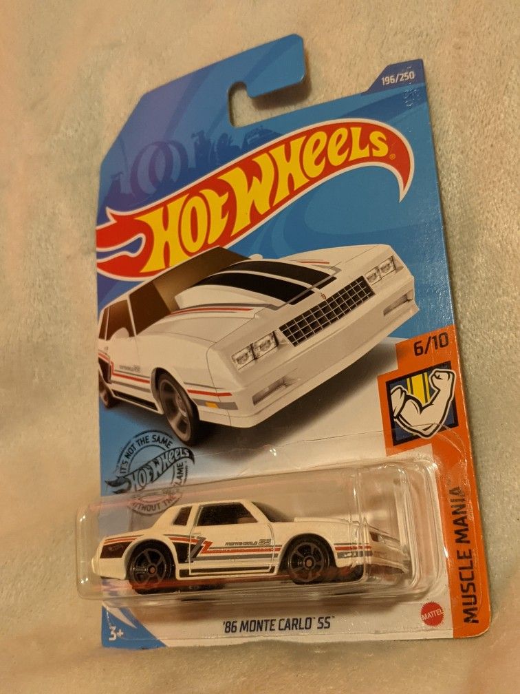 Hotwheels 1986 Chevrolet Monte Carlo SS Musclemania - photo 3