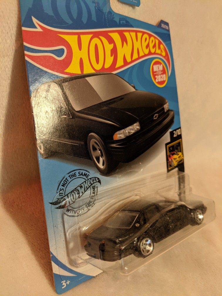 Hot Wheels 1996 Chevrolet Impala SS Nightburnerz - photo 2