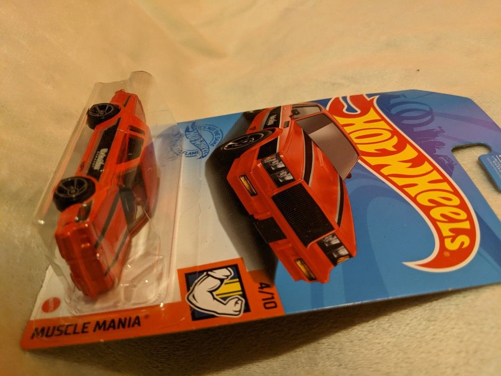 Hot Wheels 1987 Buick Regal GNX Grand National - photo 3