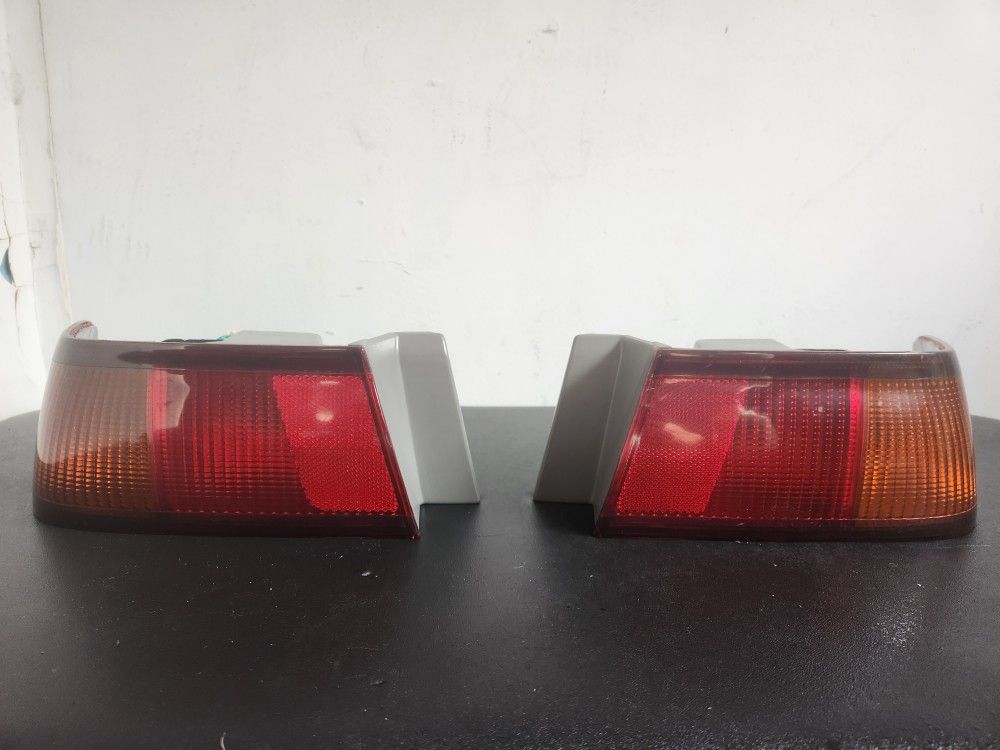 Toyota Camry Tail Lights OEM 1997-1999