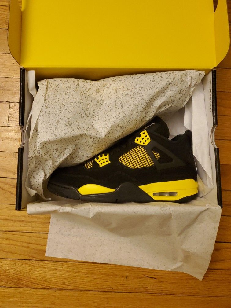 Nike Air Jordan Retro 4 Thunder Size 10.5 IV