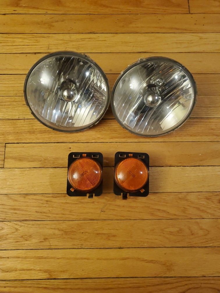 Jeep Wrangler OEM Headlights and Side Marker Lights