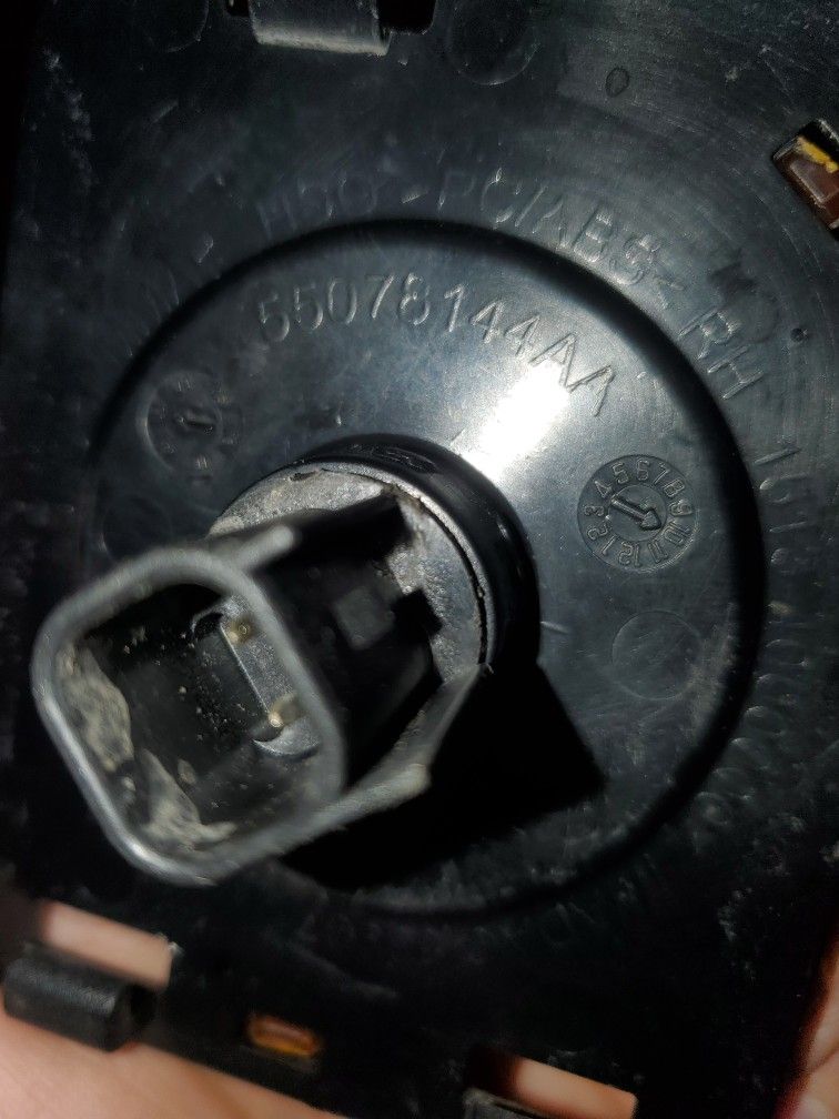 Jeep Wrangler OEM Headlights and Side Marker Lights - photo 4