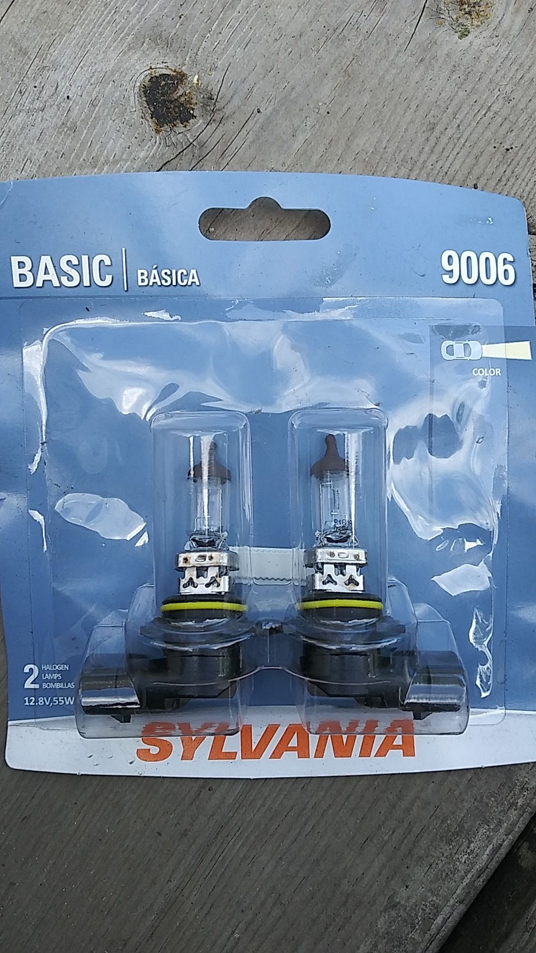 Sylvania 9006 Halogen Bulbs NEW