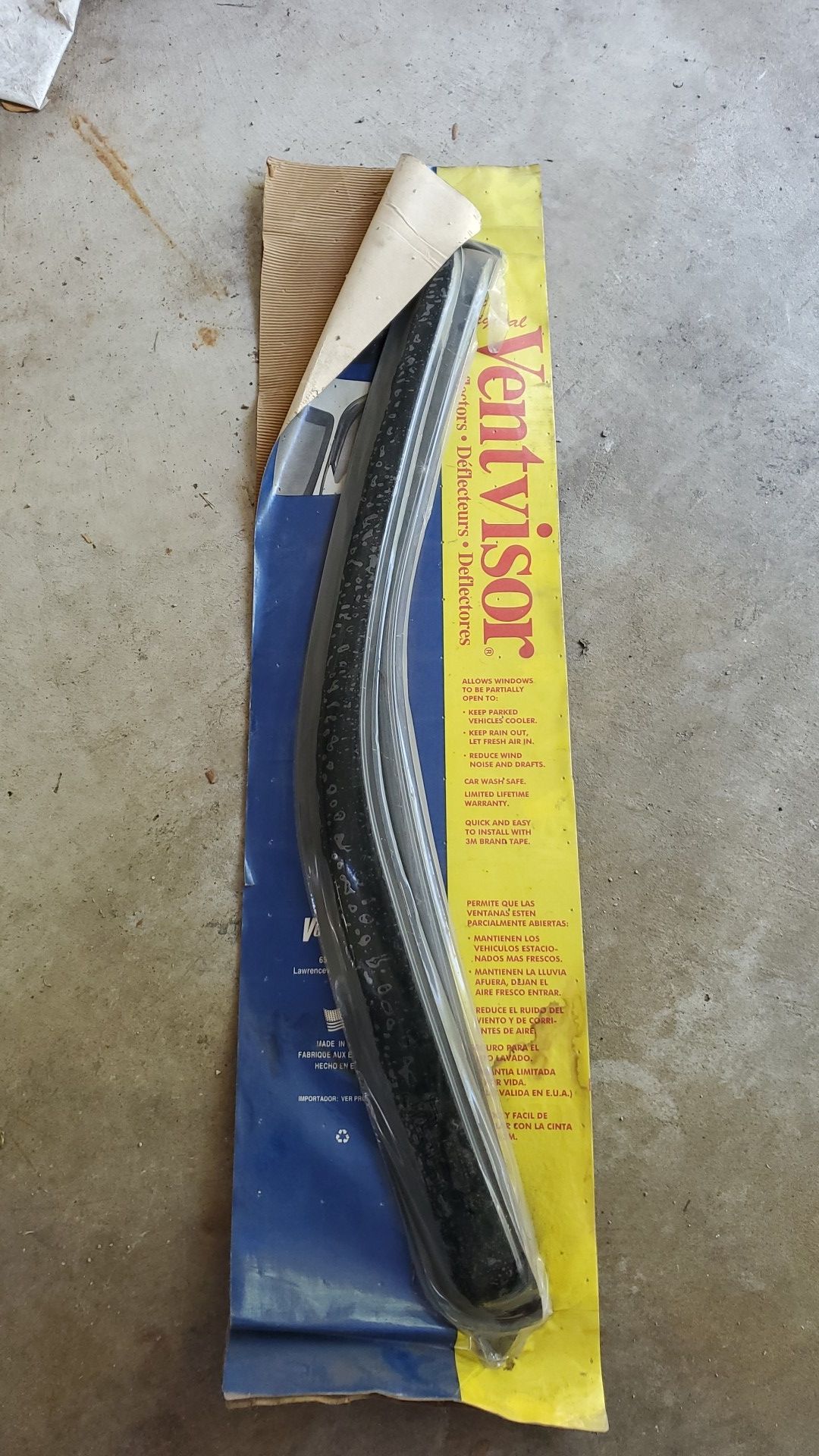 Auto Ventshade Ventvisor Wind Rain Deflector - New