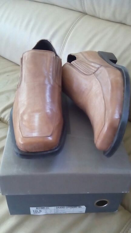 Kenneth Cole Tan Dress Shoes Size 10.5 / EU 44 - $50