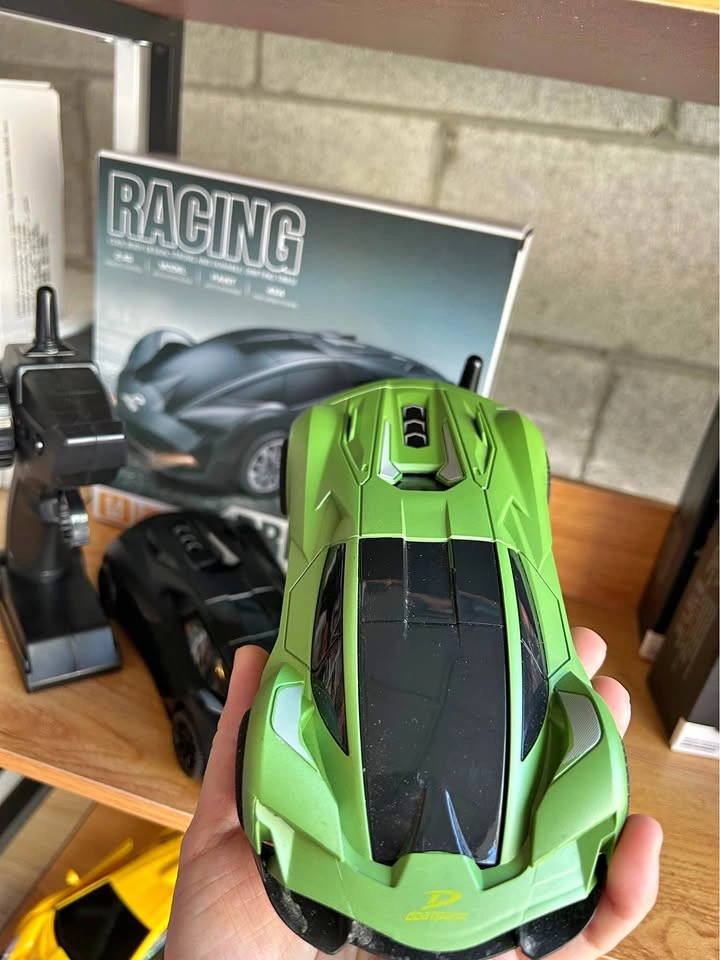 High Speed RC Super Car with LED Lights – 2.4GHz Remote Control