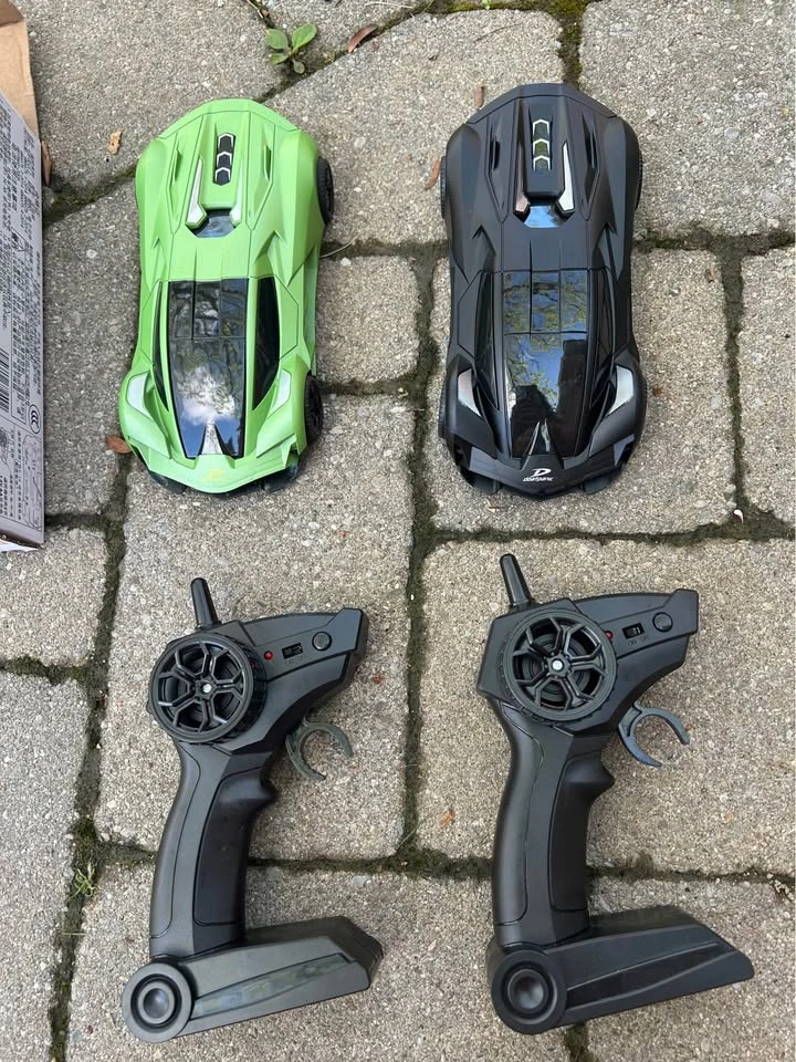 High Speed RC Super Car with LED Lights – 2.4GHz Remote Control - photo 5