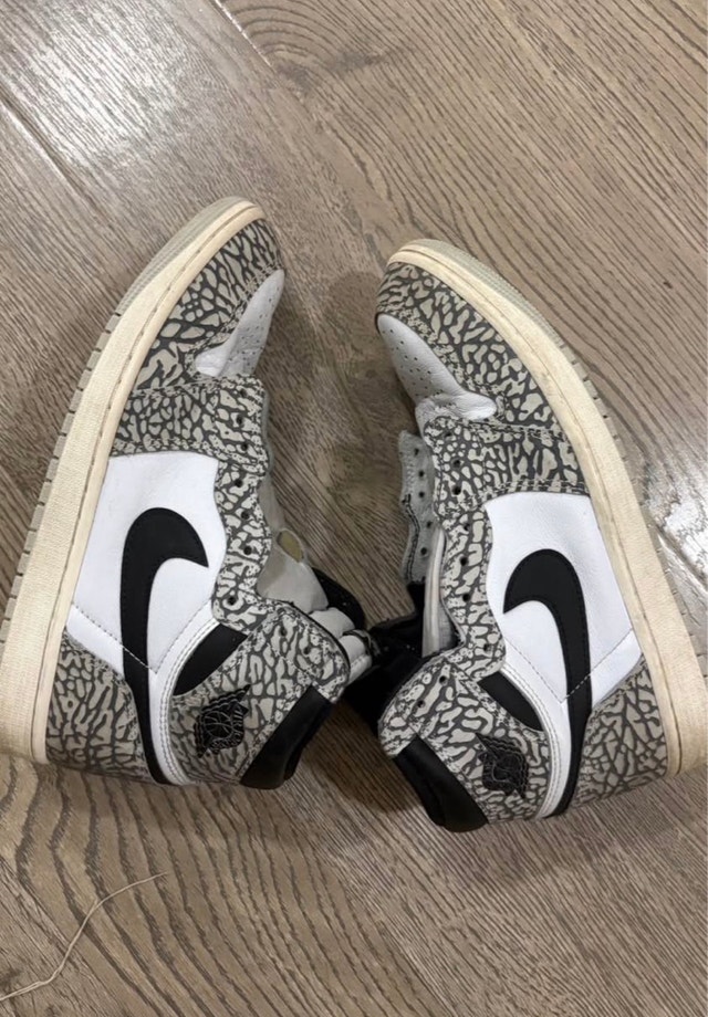 Nike Air Jordan 1