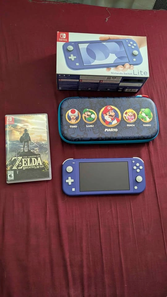 FLAWLESS Blue Nintendo Switch Lite Bundle - Perfect Screen + Zel