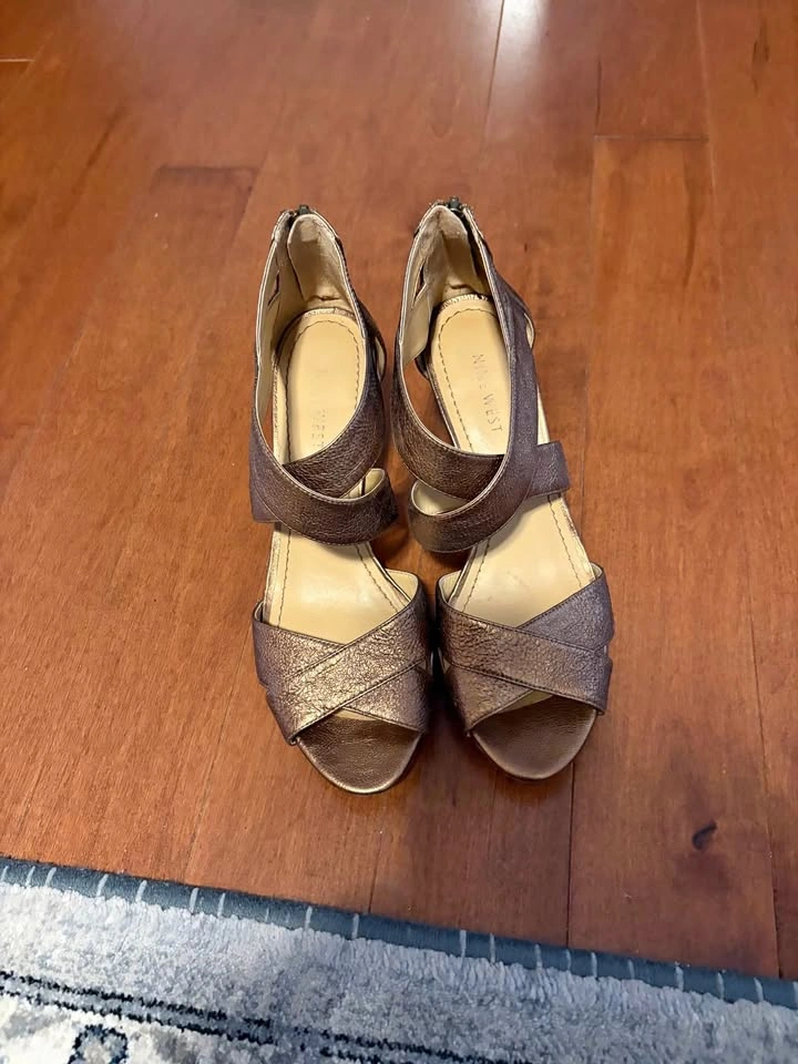 Nine West Ladies Sandals