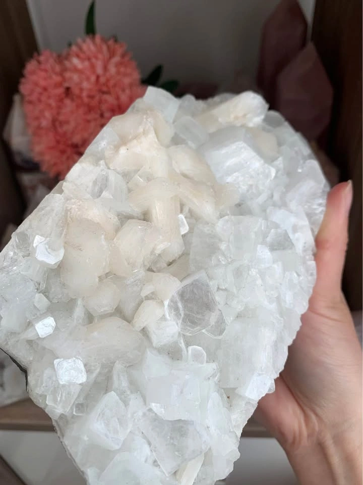 XL 1.4kg Apophyllite Crystal Cluster with Stilbite - photo 3