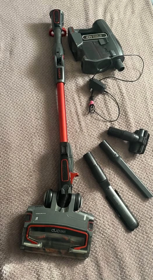 Shark Cordless Stick Vacuum Cleaner DuoClean and Flexology - photo 3