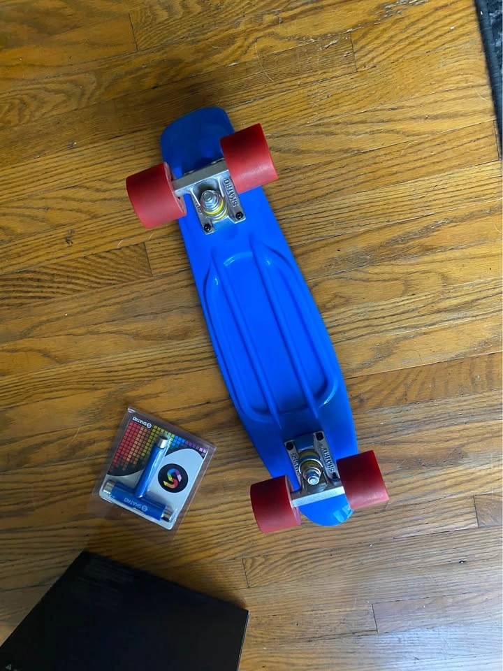 Skatro Mini Cruiser Skateboard. 22x6inch Retro Style Plastic Boa - photo 2