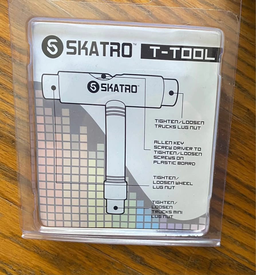 Skatro Mini Cruiser Skateboard. 22x6inch Retro Style Plastic Boa - photo 5