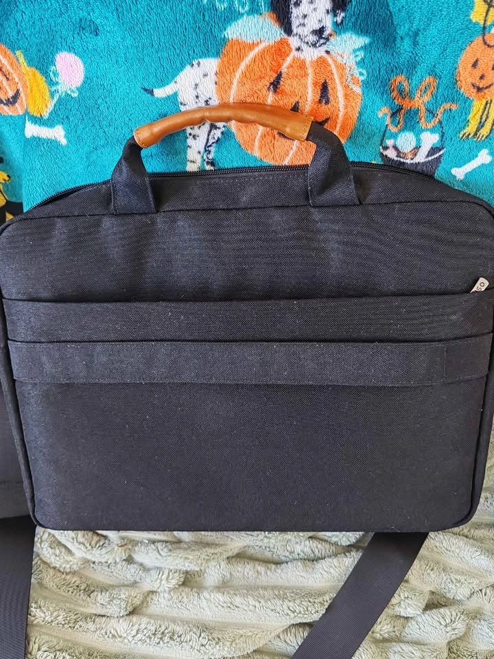 DOMISO Black Laptop Messenger Bag - photo 5