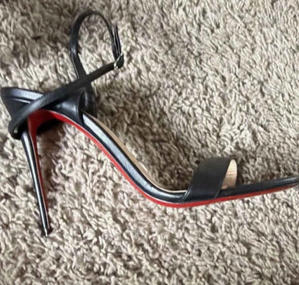 Christian Louboutin Loubigirl 100mm Heels - photo 5