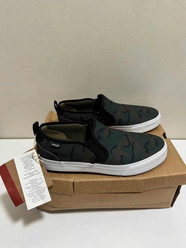 New Men Oakley Slip on Shoes Size 9.5 US Firm Price - photo 2