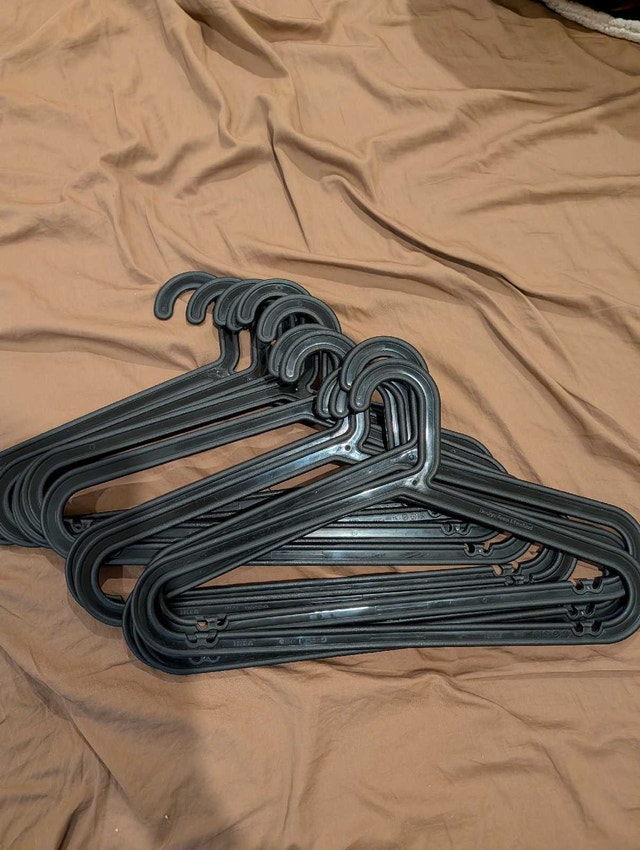 Clothes Hangers - photo 2