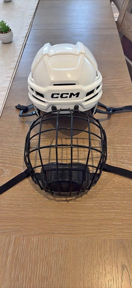 CCM Tacks 720 Hockey Helmet With Cage