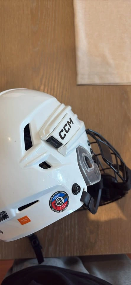 CCM Tacks 720 Hockey Helmet With Cage - photo 5
