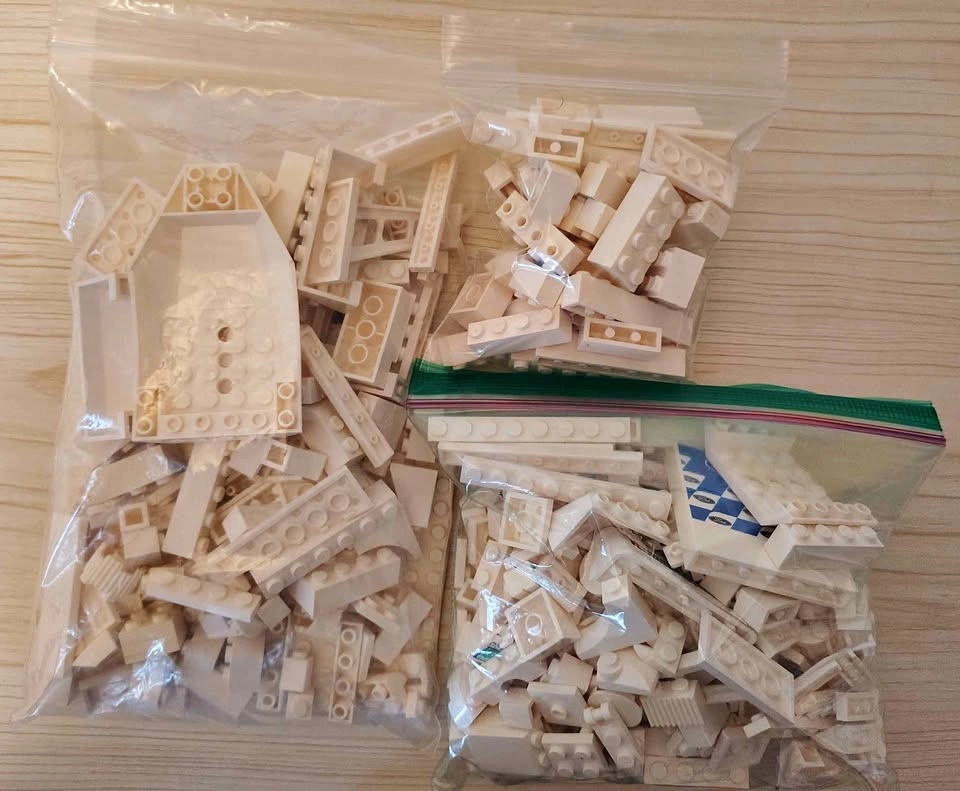 LEGO 1 Pound of White Building Blocks Bulk Lot