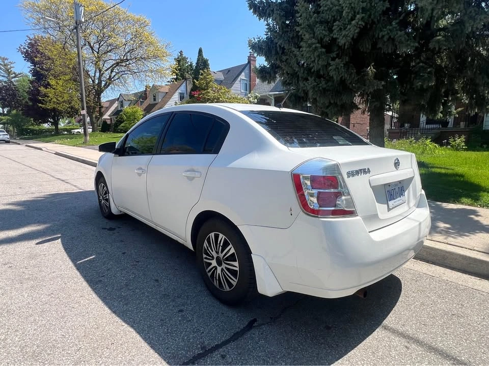 2009 Nissan Sentra Manual Transmission - photo 2