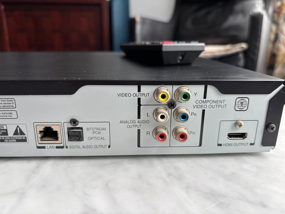 Toshiba HD DVD Player HD-A3KU (Needs Repair) - photo 3