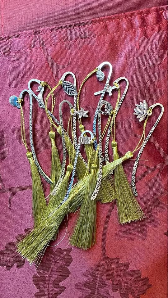 Free Bookmark with Purchase🧚🏻‍♀️