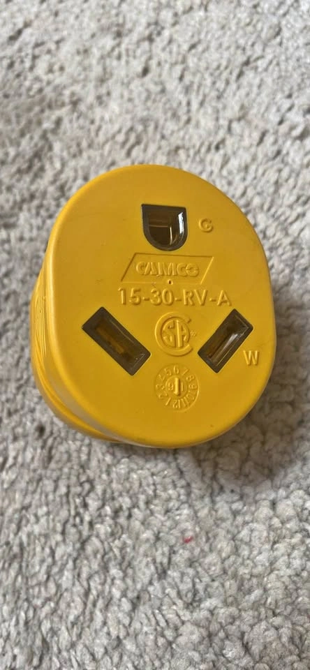 Camco PowerGrip Adapter 125V
