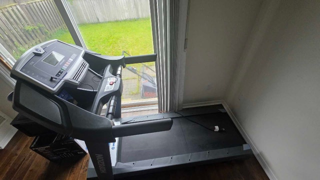 Horizon Fitness CT7.2 Treadmill - Excellent Condition