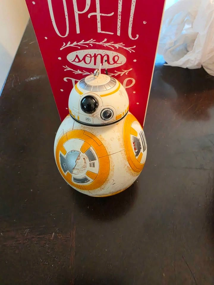 Hallmark BB-8 ornament - photo 2