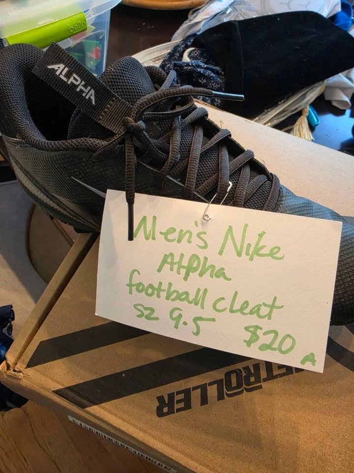 Men's Football Cleats - Size 9.5 - photo 4