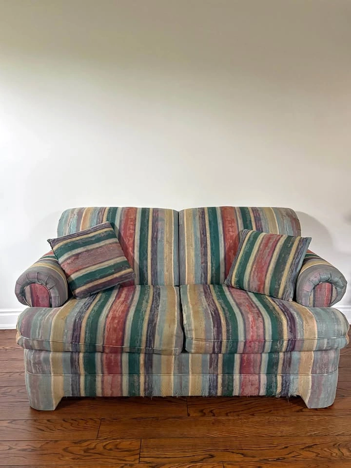 Free Couches